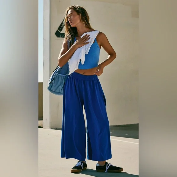 FREE PEOPLE MOVEMENT HOT SHOT SLIT WIDE LEG PANTS INDIGO, SMALL NWT - Picture 1 of 7